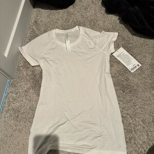 Lululemon swiftly short sleeve